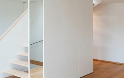 Flurmöbel an Treppe