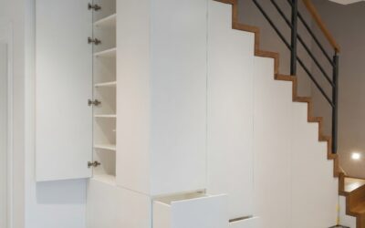 Treppenunterschrank Weißlack